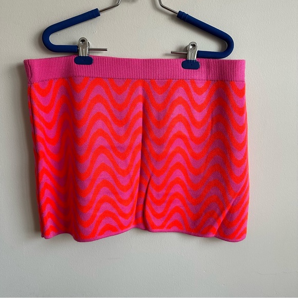 ★ NWOT H&M Divided Knit Skirt - Pink ★ - Picture 4 of 15